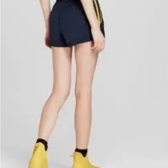 Hunter Activewear Short Color Navy Blue - Picture 2 of 9